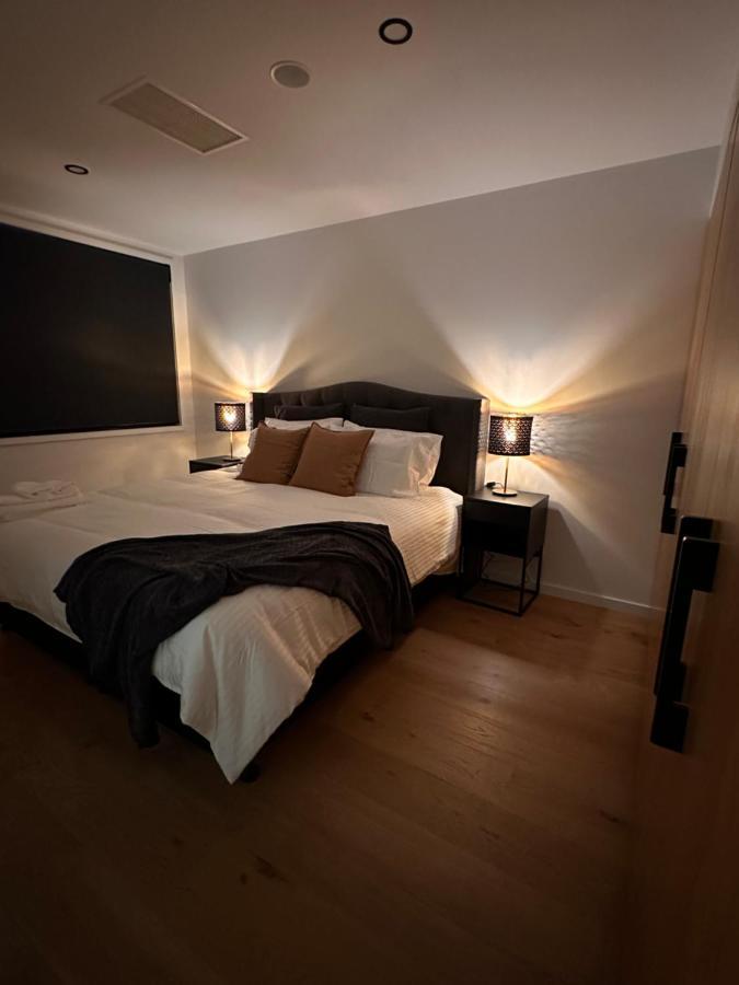 Palko - Luxury In The City Camberra Exterior foto