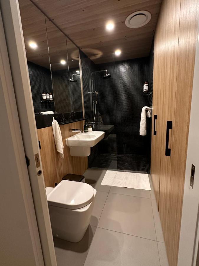 Palko - Luxury In The City Camberra Exterior foto