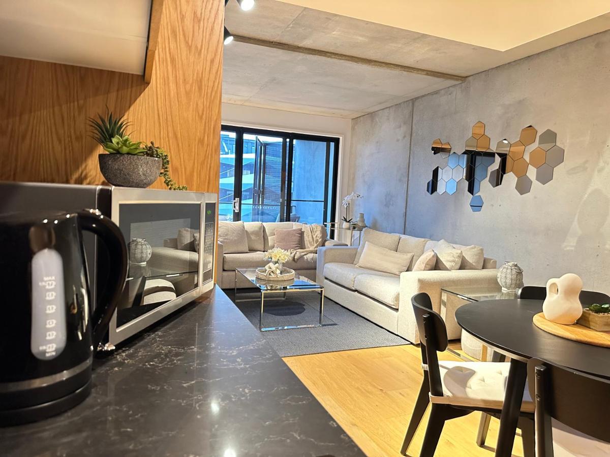 Palko - Luxury In The City Camberra Exterior foto