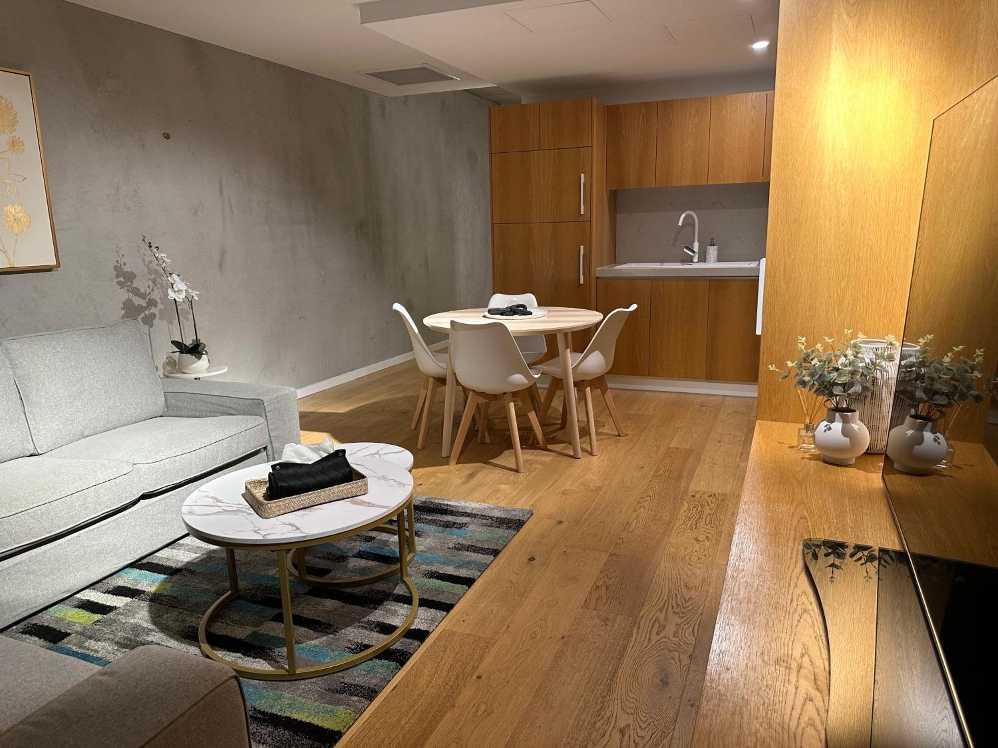 Palko - Luxury In The City Camberra Exterior foto